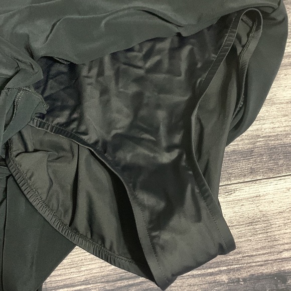 NWT MAGICSUIT THERESA PLUNGE ONE-PIECE ROMPER - Picture 10 of 16